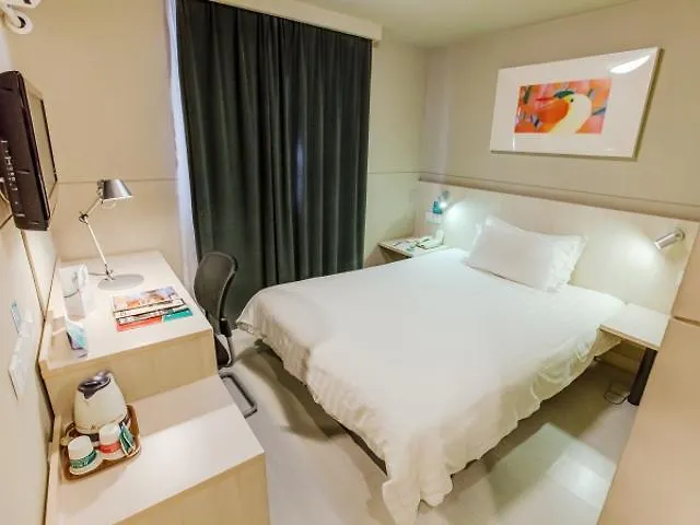Jinjiang Inn Shanghai Maotai Road contacts